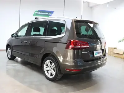 Volkswagen Sharan 2018, 66900 км, за 12450.44 USD