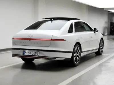 Hyundai Grandeur 2023, 64113 км, за 22055.93 USD