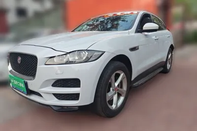 Jaguar F-Pace · 2016 год