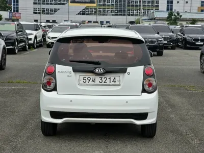 Kia Morning 2011, 104695 км, за 2181.39 USD