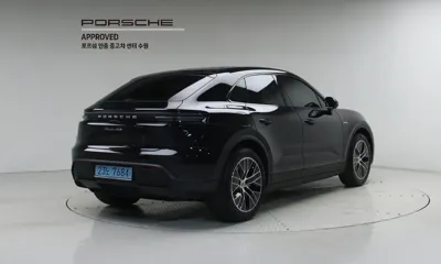 Porsche Macan 2025, 6510 км, за 71550.48 USD