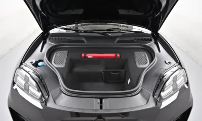Porsche Macan 2025, 6510 км, за 71550.48 USD - фото 6
