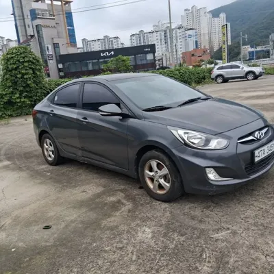 Hyundai Accent · 2013 год