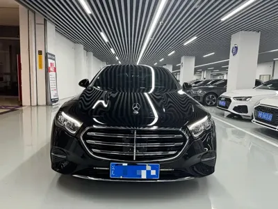 Mercedes-Benz E-Class 2025, 11000 км, за 34153.52 USD