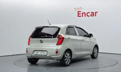 Kia Morning 2015, 60513 км, за 2907.28 USD