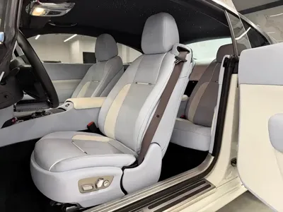 Rolls-Royce Wraith 2014, 90000 км, за 274513.15 USD