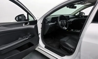 Kia K5 2024, 65069 км, за 13154.42 USD - фото 11