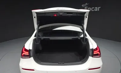 Mercedes-Benz A-Class 2020, 109661 км, за 11501.86 USD - фото 20