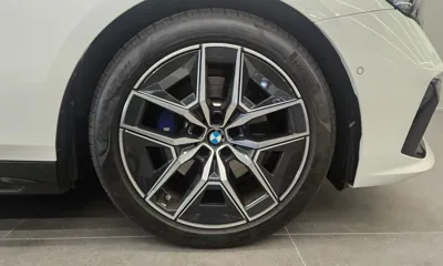BMW 5-Series 2025, 9835 км, за 41023.62 USD