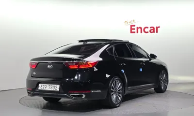 Kia K7 2018, 103073 км, за 7615.89 USD