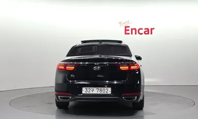 Kia K7 2018, 103073 км, за 7615.89 USD