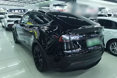 Tesla Model Y 2022, 70200 км, за 24878 USD