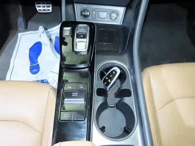 Hyundai Sonata 2020, 89714 км, за 12833.88 USD - фото 9