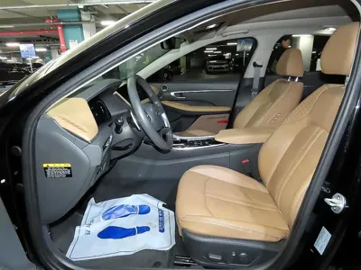 Hyundai Sonata 2020, 89714 км, за 12833.88 USD - фото 19