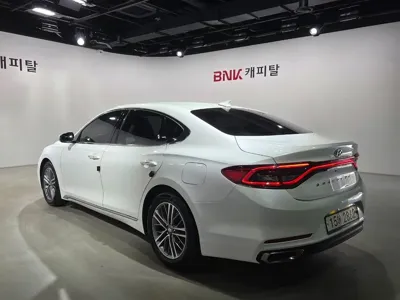 Hyundai Grandeur 2019, 79270 км, за 10726.12 USD - фото 4