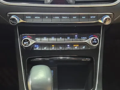 Hyundai Grandeur 2019, 79270 км, за 10726.12 USD - фото 16
