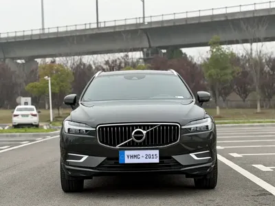 Volvo XC60 2021, 147000 км, за 18093.66 USD