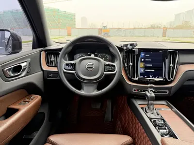 Volvo XC60 2021, 147000 км, за 18093.66 USD - фото 16