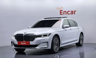 BMW 7-Series · 2020 год