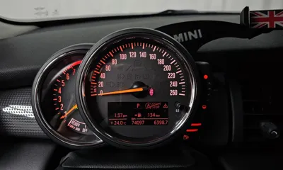 MINI Cooper 2018, 74097 км, за 6305.66 USD - фото 8