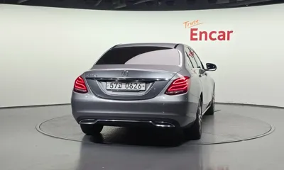 Mercedes-Benz C-Class 2016, 73660 км, за 12372.2 USD