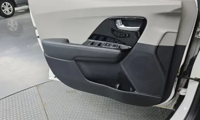 Kia Niro 2017, 154501 км, за 6760.71 USD - фото 24