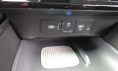 Hyundai Grandeur 2024, 27010 км, за 19364.58 USD - фото 27