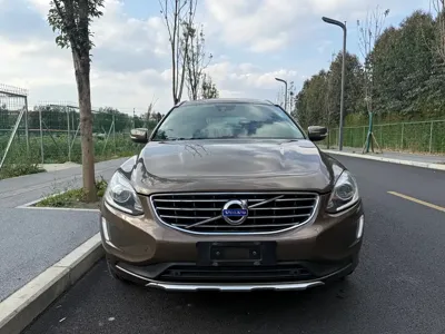 Volvo XC60 2016, 90000 км, за 7791.12 USD