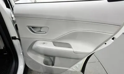 Hyundai Kona 2023, 69918 км, за 15960.92 USD - фото 26