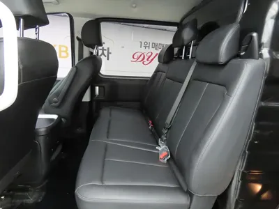 Hyundai Staria 2023, 64775 км, за 16055.5 USD - фото 7