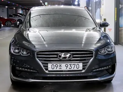 Hyundai Grandeur 2018, 215083 км, за 6381.45 USD
