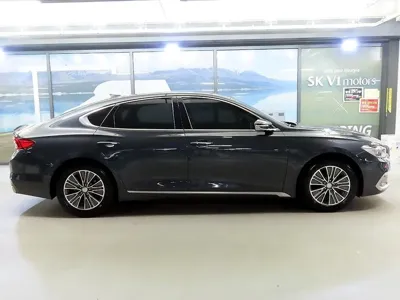 Hyundai Grandeur 2018, 215083 км, за 6381.45 USD