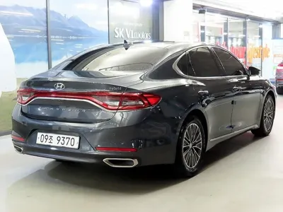 Hyundai Grandeur 2018, 215083 км, за 6381.45 USD