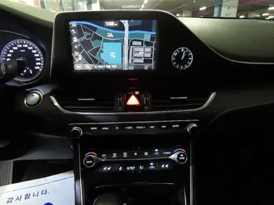 Hyundai Grandeur 2018, 215083 км, за 6375.23 USD - фото 11