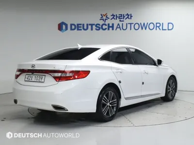 Hyundai Grandeur 2014, 182602 км, за 2893.98 USD