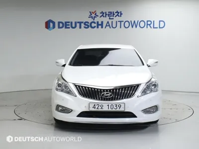 Hyundai Grandeur 2014, 182602 км, за 2893.98 USD