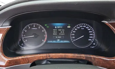 Hyundai Equus 2015, 179523 км, за 5583.29 USD - фото 8