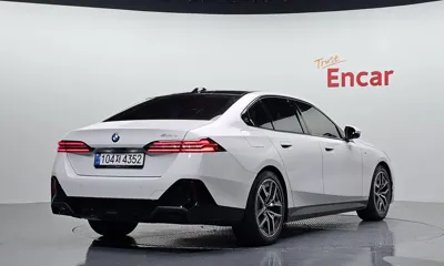 BMW 5-Series 2024, 25434 км, за 39057.37 USD