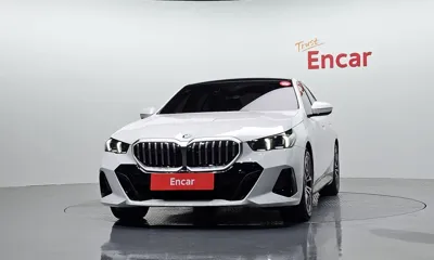BMW 5-Series 2024, 25434 км, за 39057.37 USD