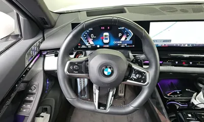 BMW 5-Series 2024, 25434 км, за 38744.53 USD - фото 13