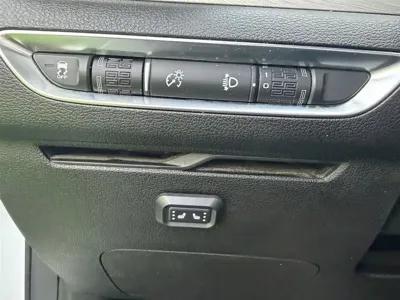 Geely Binyue 2022, 40000 км, за 10564.83 USD - фото 14