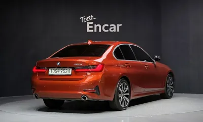 BMW 3-Series 2020, 100989 км, за 15534.12 USD