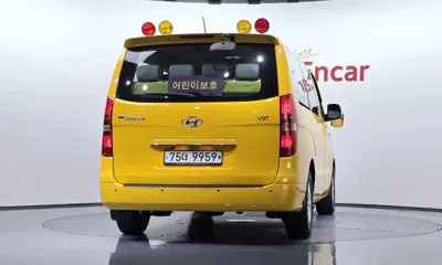 Hyundai Starex 2017, 139253 км, за 5842.2 USD