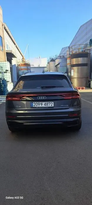 Audi Q8 2023, 27500 км, за 57641.53 USD