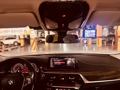 BMW 5-Series 2019, 105000 км, за 21777.28 USD