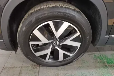 Volkswagen Tayron 2024, 24200 км, за 20128 USD - фото 11