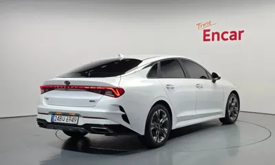 Kia K5 2021, 59770 км, за 15426.02 USD