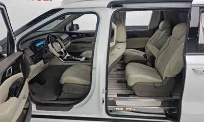 Kia Canival 2023, 59855 км, за 26587.78 USD - фото 13