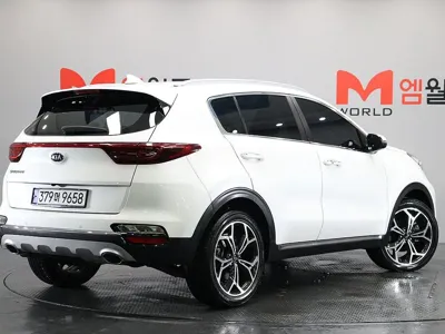 Kia Sportage 2021, 46778 км, за 12158.48 USD