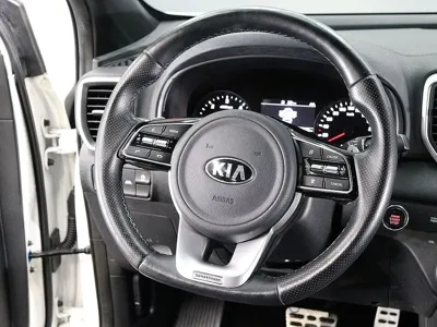 Kia Sportage 2021, 46778 км, за 12158.48 USD - фото 11